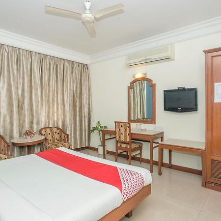העיר בנגלור Oyo 579 Hotel Aab מראה חיצוני תמונה