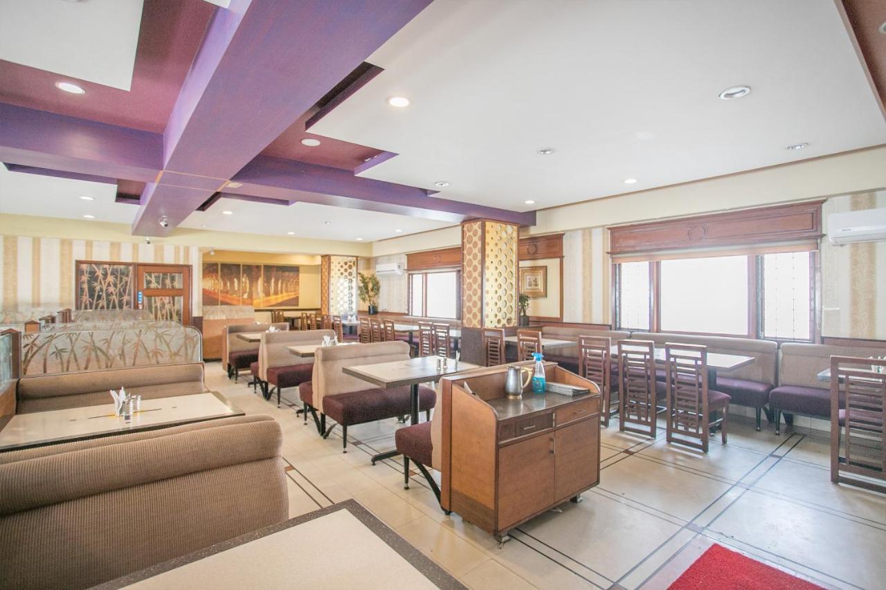 העיר בנגלור Oyo 579 Hotel Aab מראה חיצוני תמונה