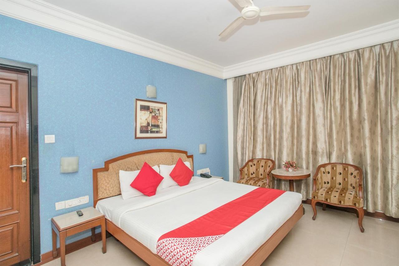 העיר בנגלור Oyo 579 Hotel Aab מראה חיצוני תמונה