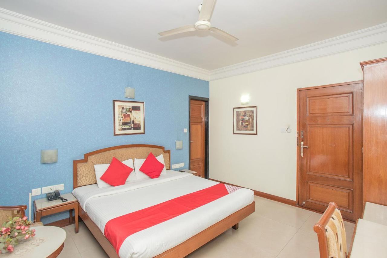 העיר בנגלור Oyo 579 Hotel Aab מראה חיצוני תמונה
