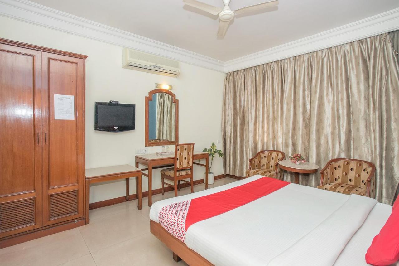 העיר בנגלור Oyo 579 Hotel Aab מראה חיצוני תמונה
