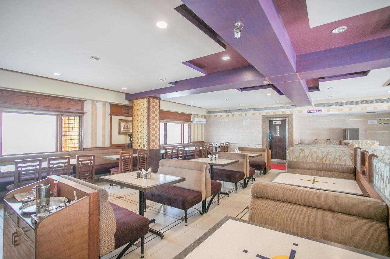 העיר בנגלור Oyo 579 Hotel Aab מראה חיצוני תמונה
