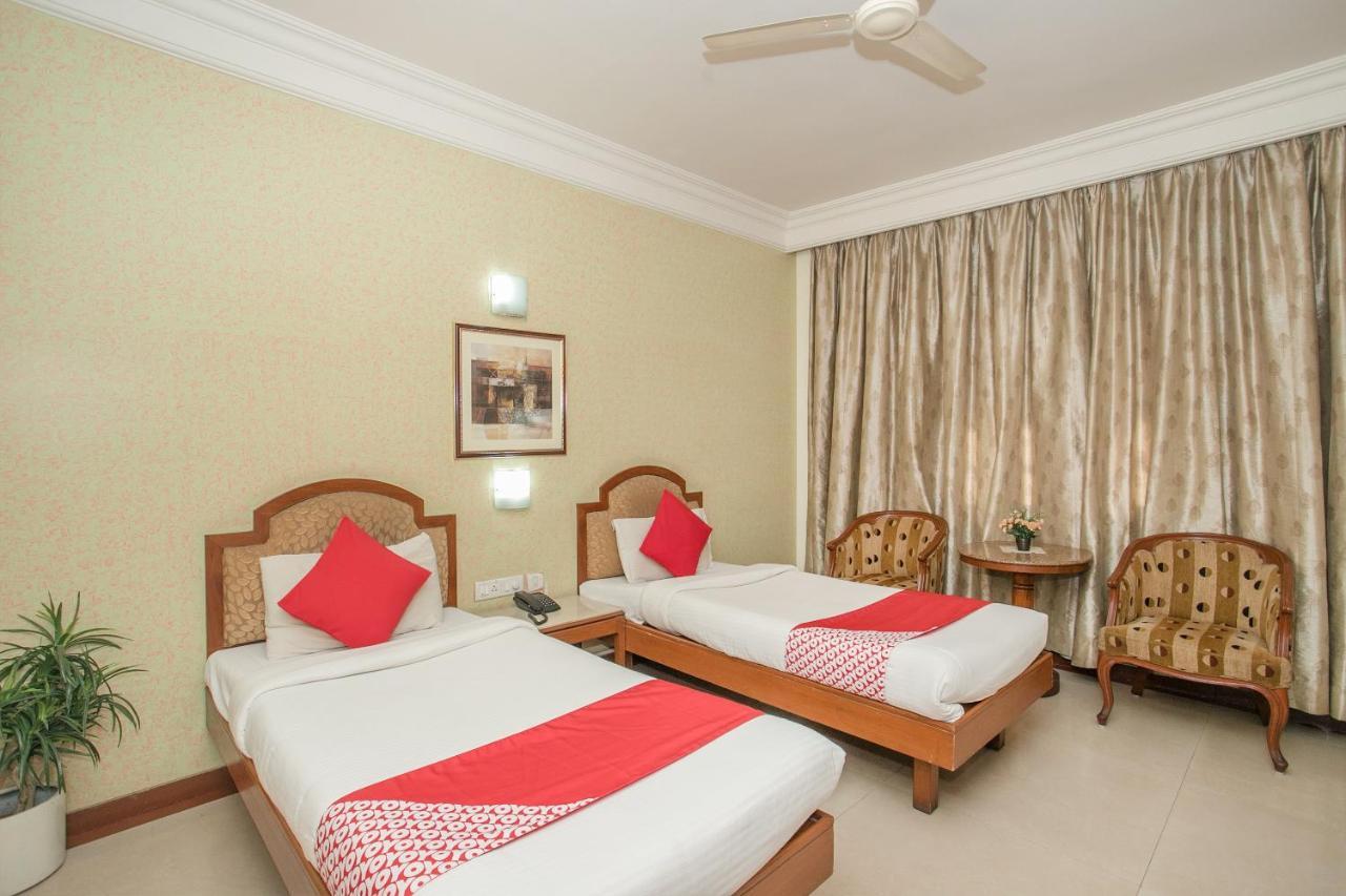 העיר בנגלור Oyo 579 Hotel Aab מראה חיצוני תמונה