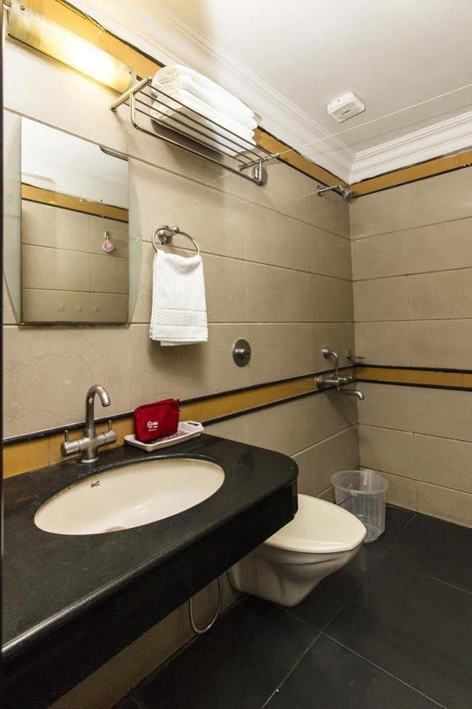 העיר בנגלור Oyo 579 Hotel Aab מראה חיצוני תמונה