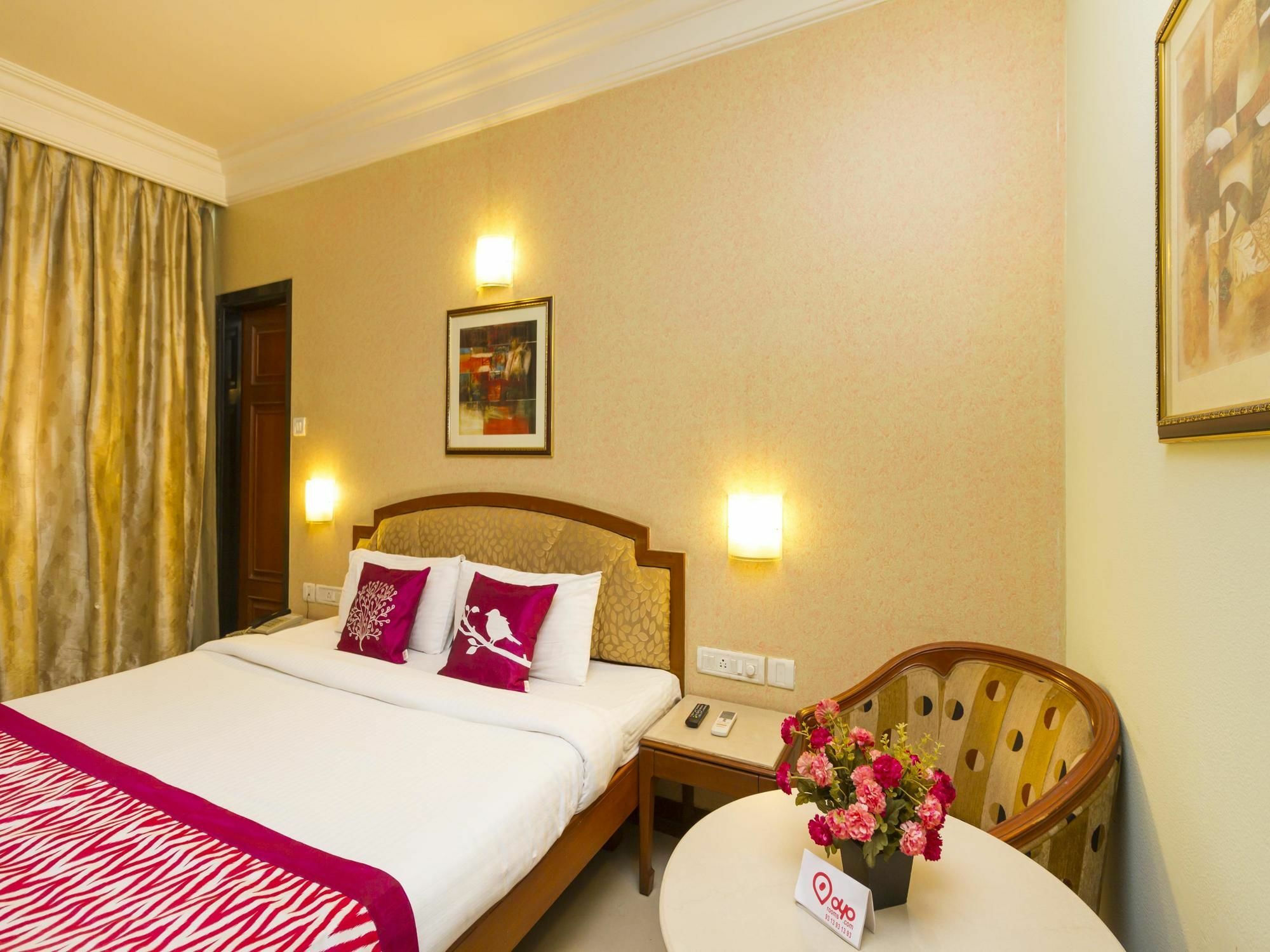 העיר בנגלור Oyo 579 Hotel Aab מראה חיצוני תמונה