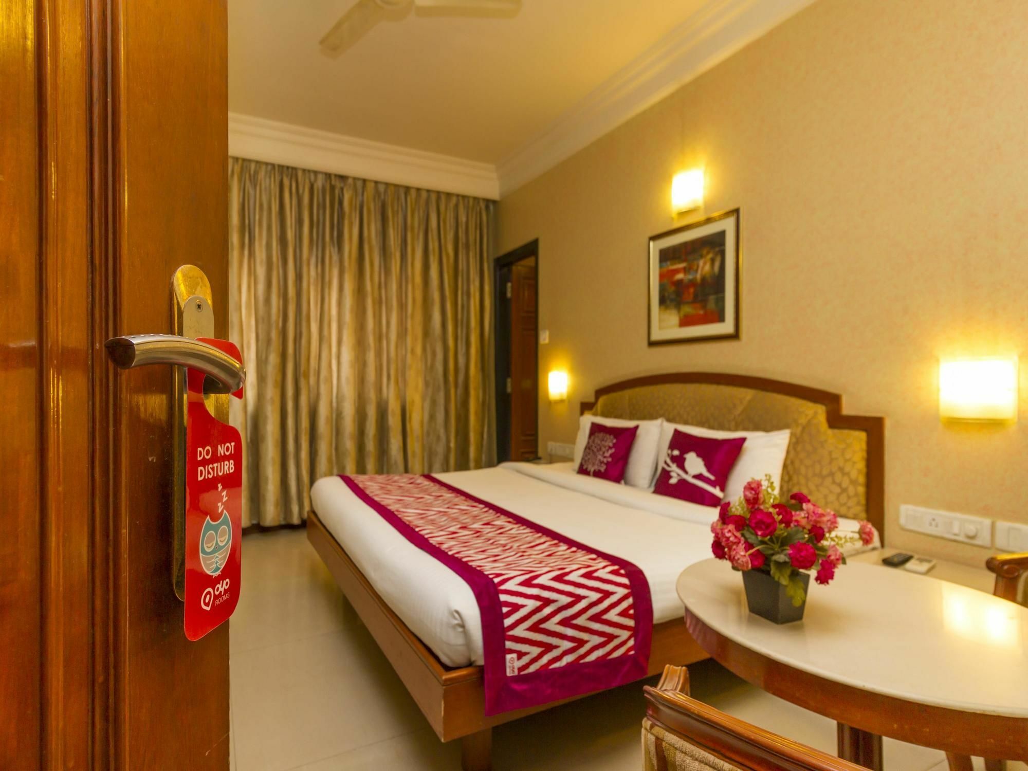 העיר בנגלור Oyo 579 Hotel Aab מראה חיצוני תמונה
